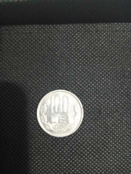 Schimb monede de 100 lei cu diferite iponeuri