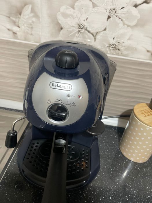Кафе машина DeLonghi