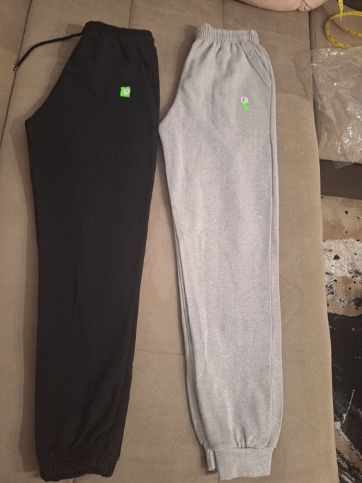 Pantaloni trening ,2 perechi,noi