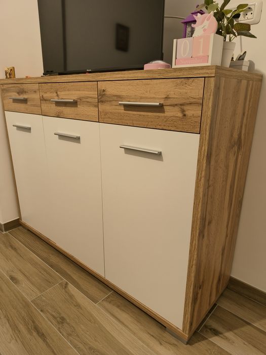 Comoda dormitor momax