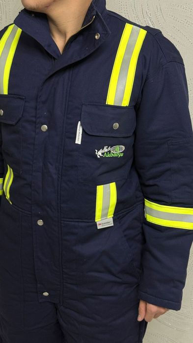 Продам новый зимний комбинезон