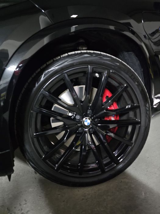 Продаётся новый BMW x5 xDrive50e ГИБРИД M-пакет