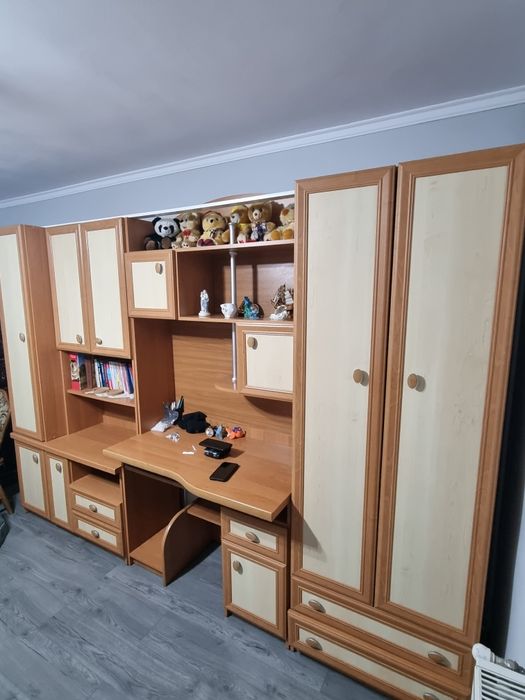 Mobila dormitor maro/crem