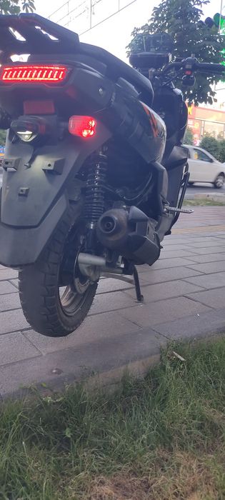 Sukuter tank sotiladi