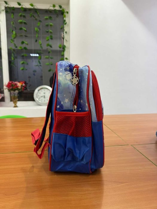 Рюкзаки для девочек и мальчиков