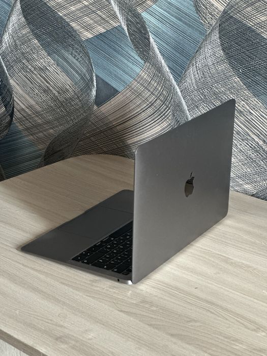 Macbook air m1 2018