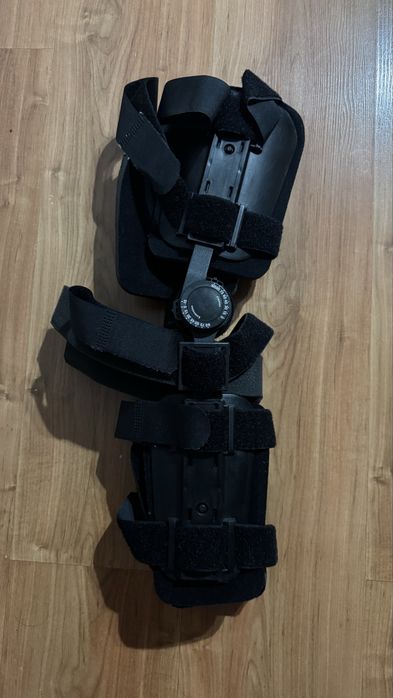 Коленный ортез послеоперационный