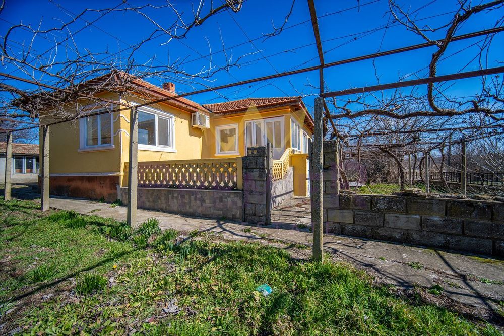 Къща в Добрич, област-гр.Шабла площ 93 цена 118500