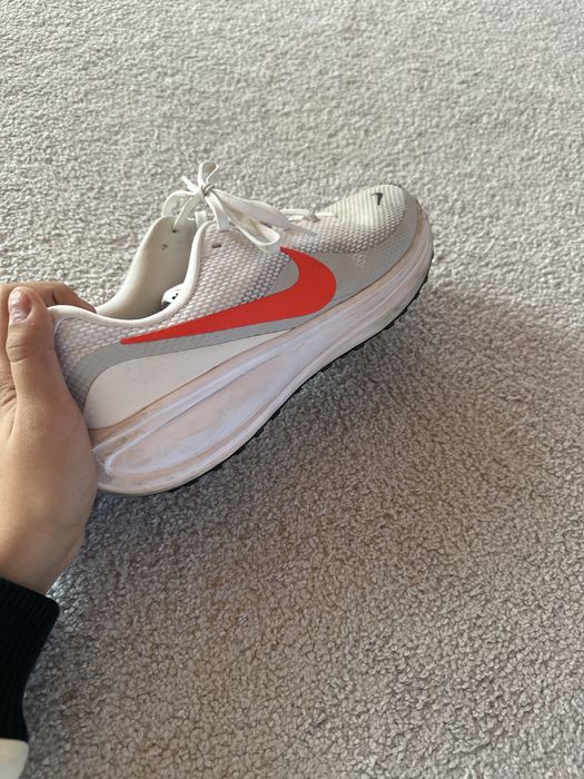 Vand adiasi Nike originali albi de running