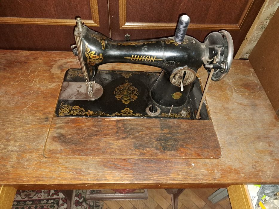 Крайна шевна машина