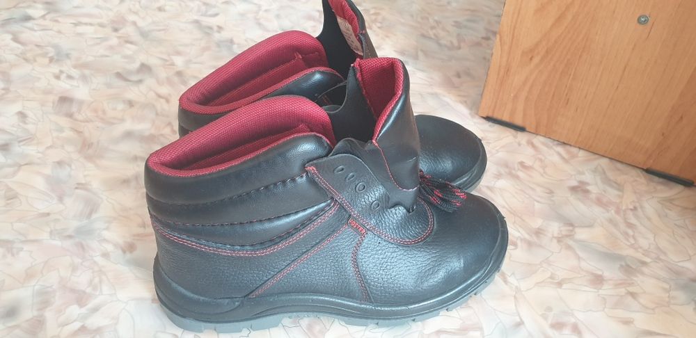 Мужская спец обувь