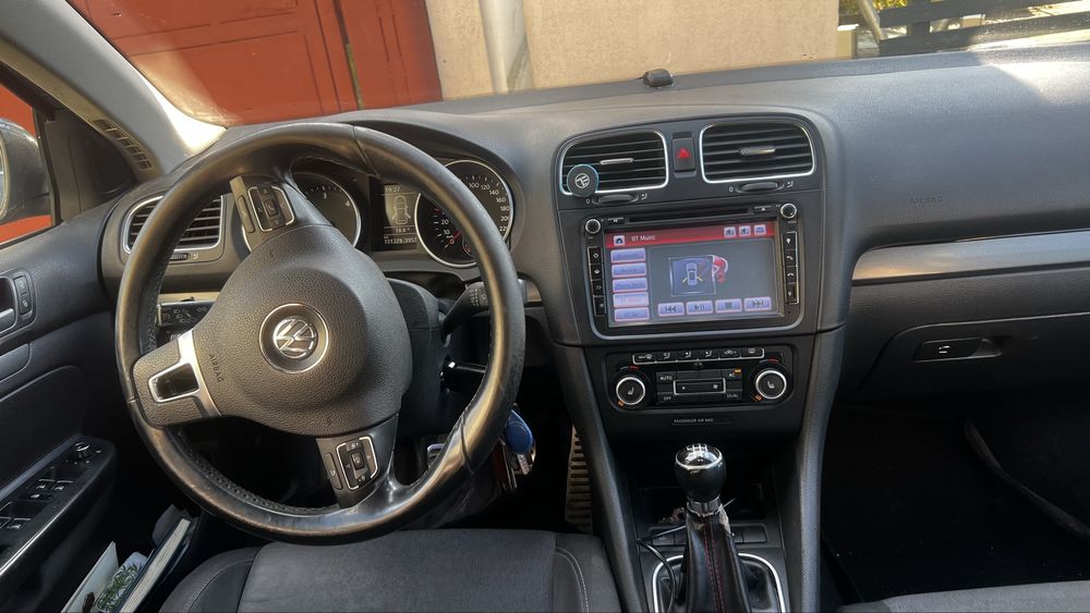 VOLKSWAGEN Golf 2012 — imagine 5