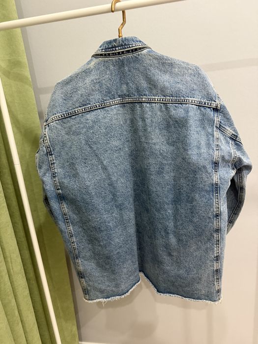 Джинсовая куртка  MANGO