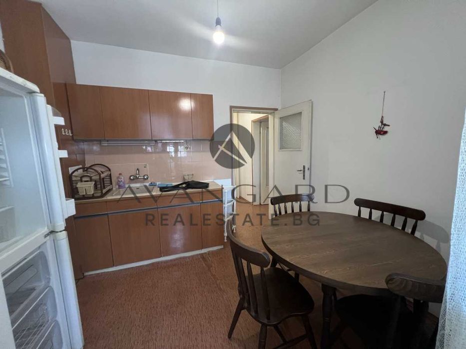 Продава се Тристаен апартамент в Пловдив, Кършияка - 86 кв.м за 1861 €/кв.м - Снимка #3