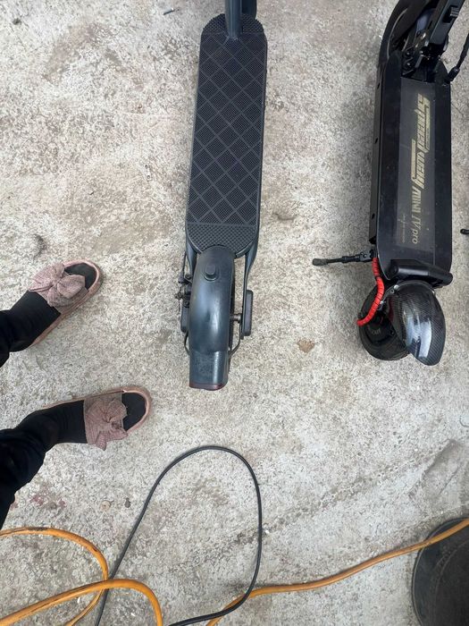 trotinete electrice diverse modele