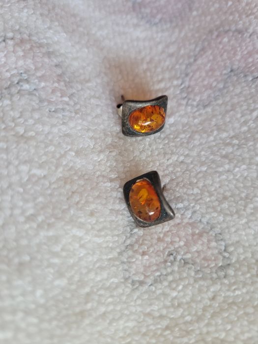 Украшения.По 1.000 тн