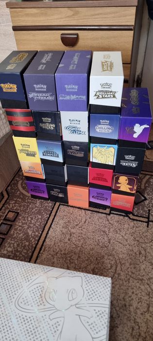 Pokemon TCG колекция