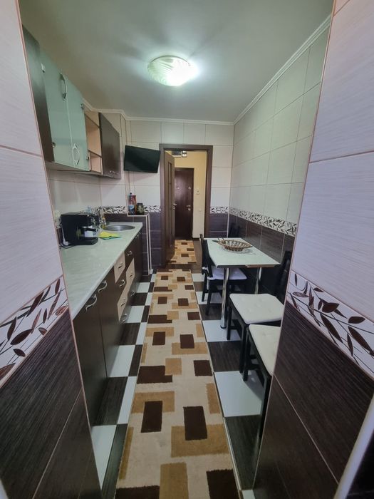 Inchiriez Apartament