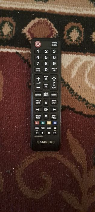 Срочно продаётся телевизр Samsung рабочий в очень хорошим состояний це