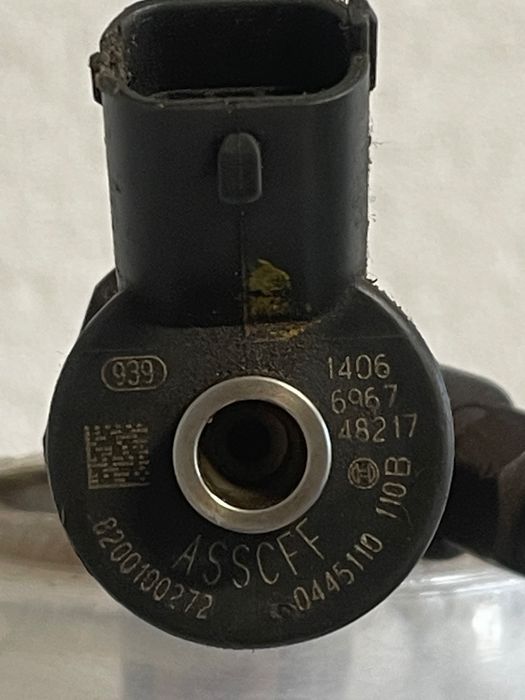 Injector Combustibil Renault Megane Ii Bm0/1_, Cm0/1_ 2001 - 2012 1.9D