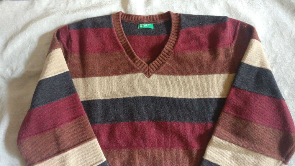 Вълнен  пуловер  Benetton