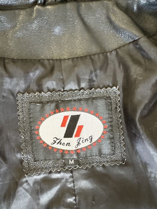 Продам кожанную куртку б/у 18000 т