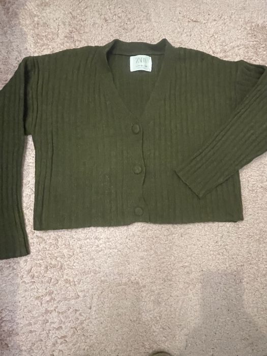 Пуловери на Зара, Бершка и др. - 18 лв- чифт