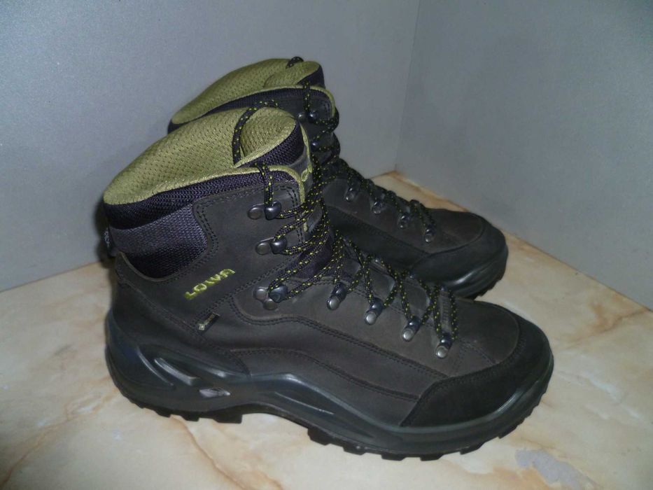 LOWA Gore-tex №46