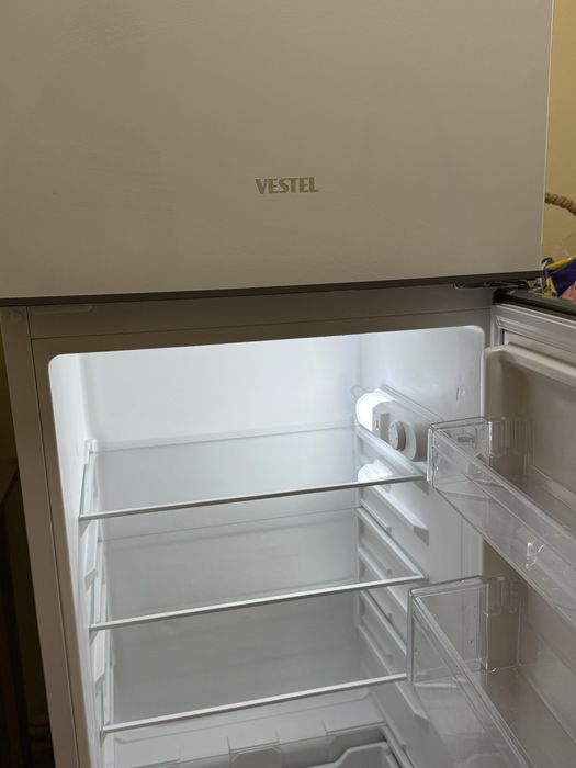 Холодильник Vestel продается