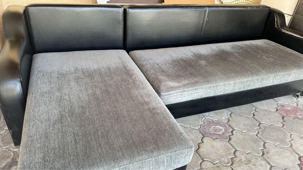 Продам диван, состояние среднее