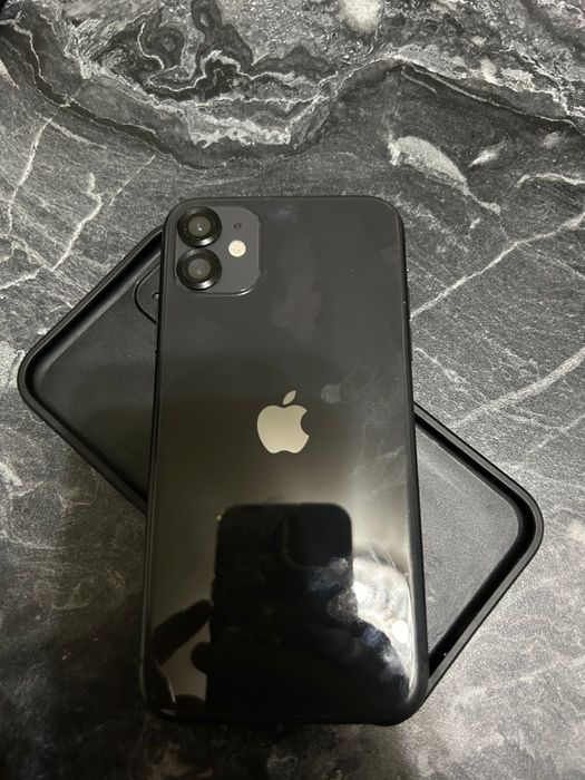 Айфон 11 64 гб Продаю