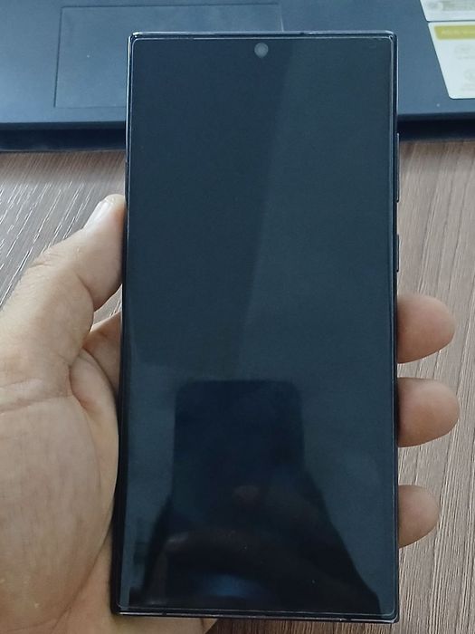 Samsung S 22 ultra sotiladi
