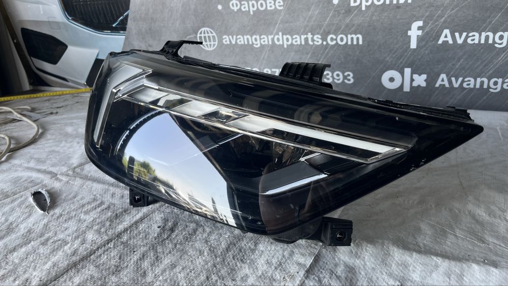 Десен фар Audi A1 2018-