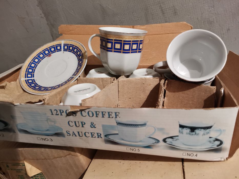 Сервизи за кафе коняк и безалкохолно.