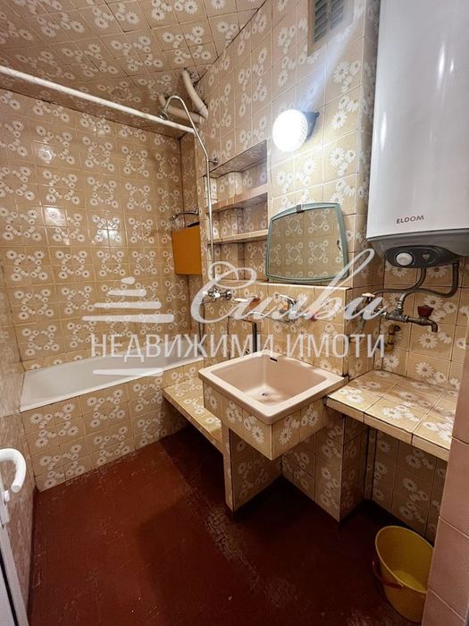 Дава се под наем Двустаен апартамент в Шумен, Добруджански - 75 кв.м за 280.5 € - Снимка #4