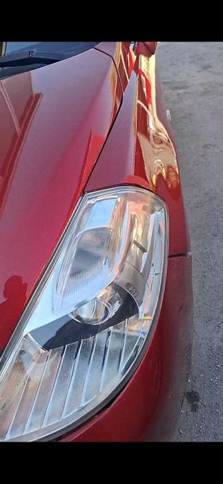 Фары Ниссан тиида