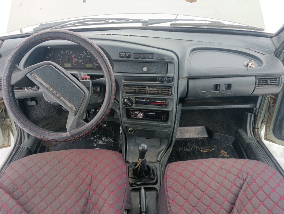 Продаю машину Ваз21115