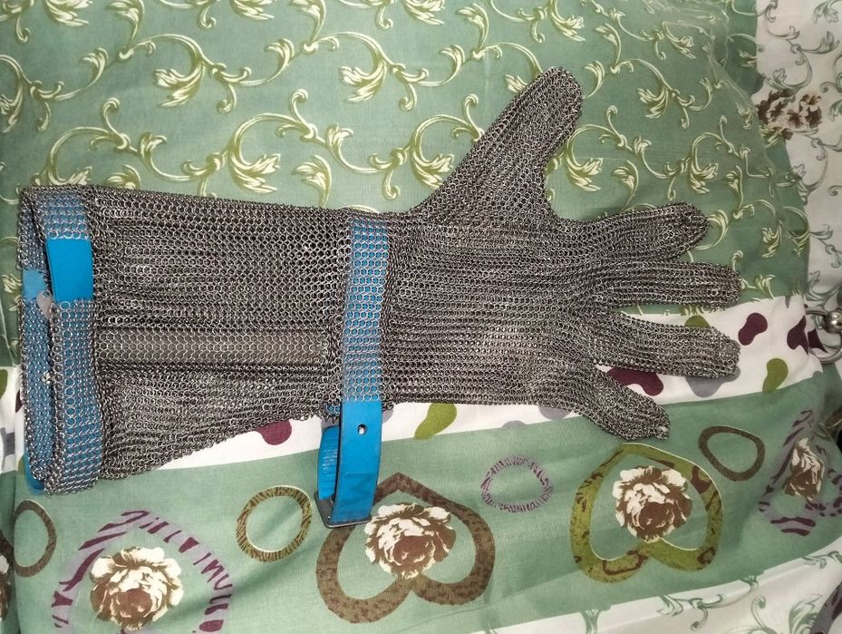 Vând diverse lucruri pentru abator sau măcelarie