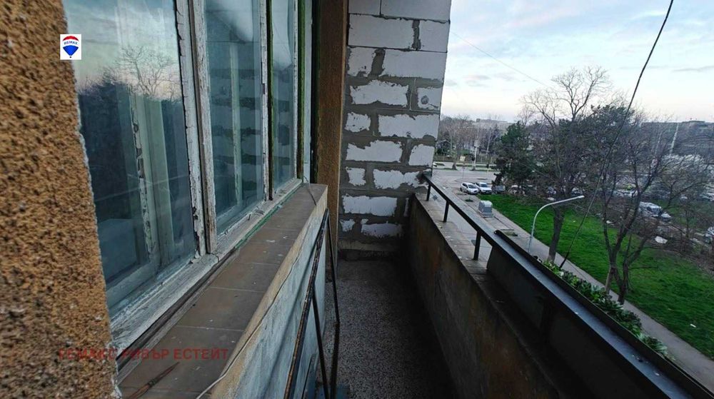 Продава се Четиристаен апартамент в Русе, Здравец - 99 кв.м за 613 €/кв.м - Снимка #12