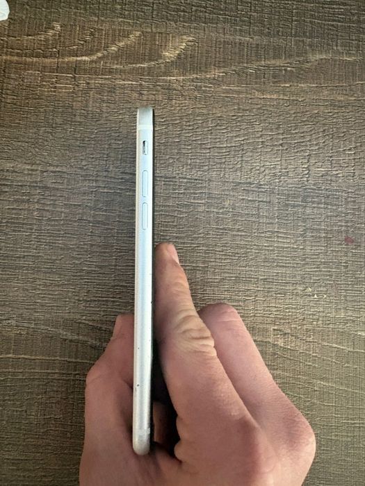 Iphone ce2 128gb 73%