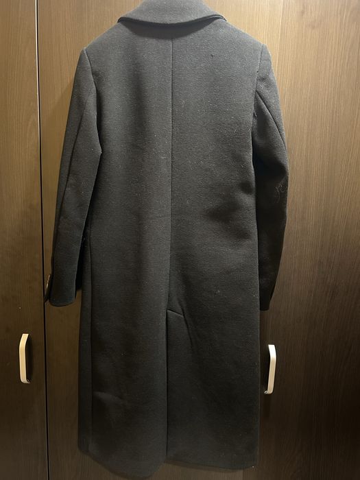 Класическо черно палто Stradivarius