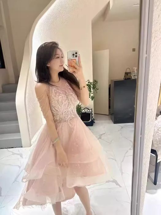 Продам новое платье 44-46 рр