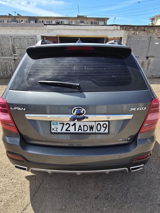 Продам автомашину Lifan x60  2017г.в