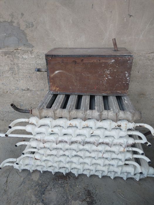 Продам батареи и трубы