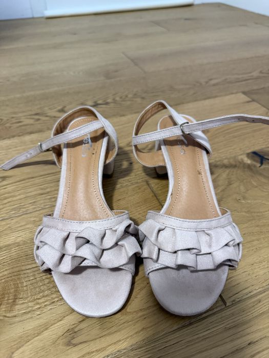 Sandale bej, piele intoarsa ecologica, marime 38