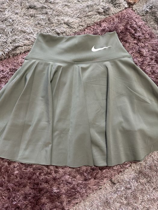 Пола с клин Nike
