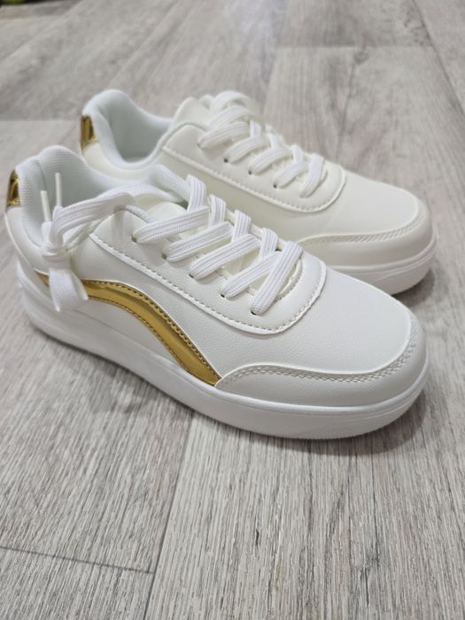 Кросовки новые 36 р