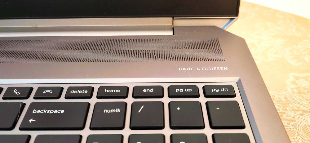 HP ZBook 15 G6/Core i7-9850H/RTX 3000 6GB/16GB RAM/512GB SSD/15.6 IPS