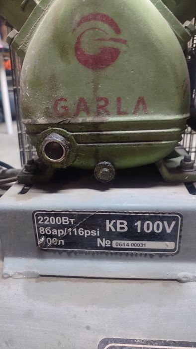 Компрессор 0.25л ресивер 100 л.