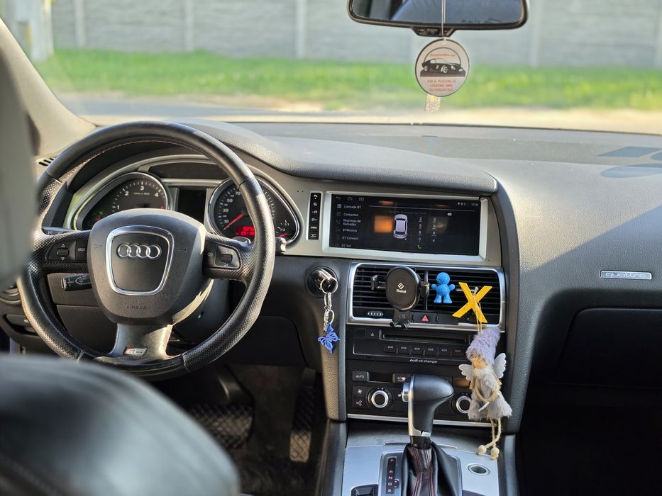 Audi Q7 S line quattro